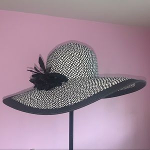 Nine West wide brim hat